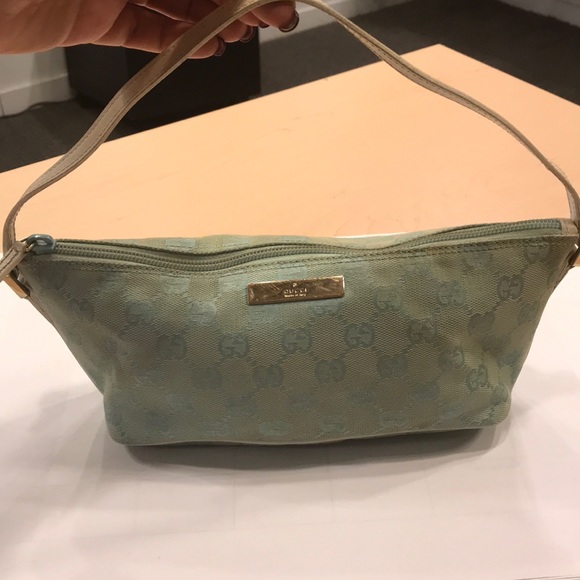 Gucci Handbags - GUCCI HANDBAG 100% AUTHENTIC